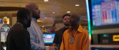 Fifty blows. Fifty right
on his ass, real quick. - All Eyez on Me