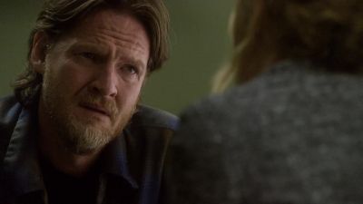 Fight this, Hank. - Terriers
