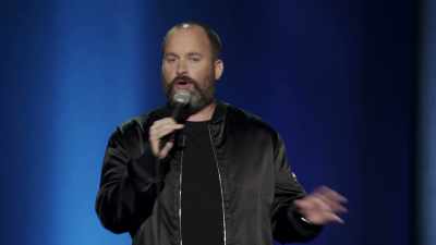 Fiindcă nu există loialitate între albi. - Tom Segura: Disgraceful