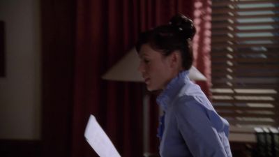 Final divorce papers.
I need you to sign them. - Charmed