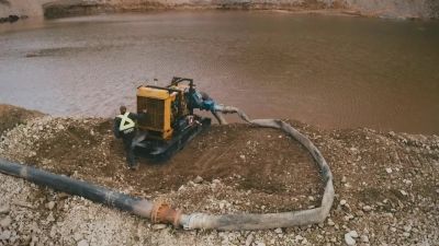 Final task, fire up
Big Red's pump and deliver - Gold Rush