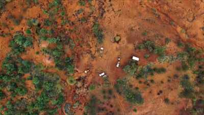 Finally, they can
pull up and set up base camp. - Outback Opal Hunters