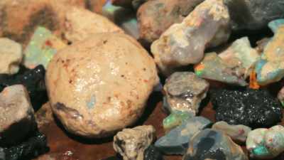 Finally, their $10,000, - Outback Opal Hunters