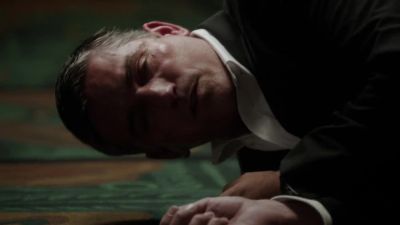 - Finch.
- John, are you shot? - Person of Interest