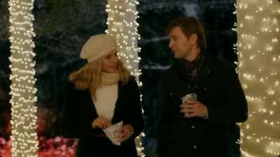 - Find inspiration.
- Yeah, it's so magical. - Much Ado About Christmas
