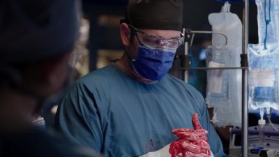 Find me when he gets to 32 degrees, - Chicago Med