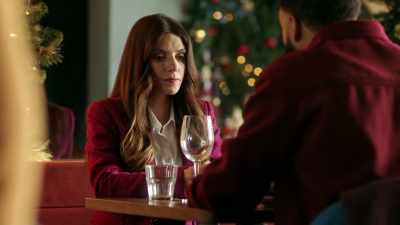 Find other people that
had the sleigh bell, - Jingle All the Way to Love