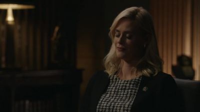Find out why she left
London Police - Blue Bloods