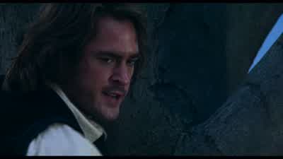 Find Velkan's gun It has to be the silver bullets - Van Helsing