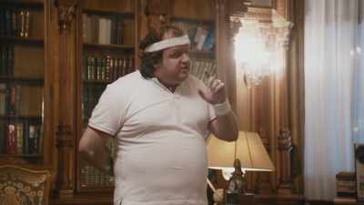 Finding a good projectionist - Comrade Detective