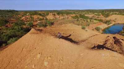 Finding the opal in this brutal
landscape is a massive challenge. - Outback Opal Hunters