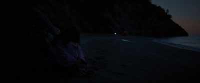 - Fine, I'll take the pretzels!
- Eh? - Triangle of Sadness