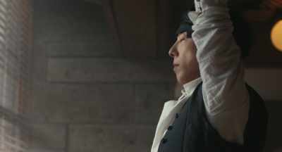 Fingers straight. - Rohan at the Louvre