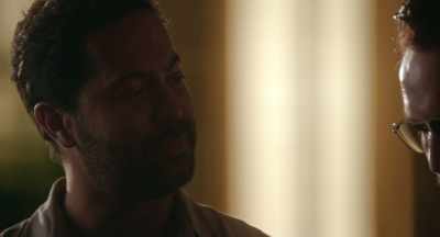 - Finish your beer. Then we can go meet with him.
- Yeah. - Panama