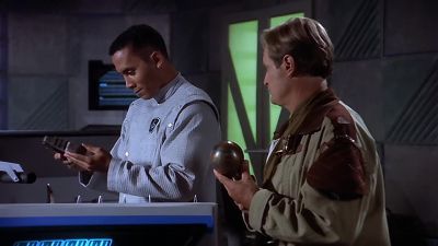 Finish unpacking, Nelson. - Babylon 5