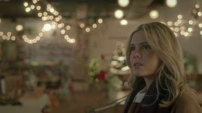 Finn, do you really
think people will - Meeting Mr. Christmas