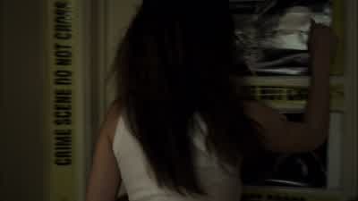 Fiona: Seven fifteen, monkeys. - Shameless