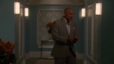 (fire alarm sounds) - Jane the Virgin