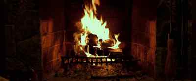 [fire crackling] - The Naughty List of Mr. Scrooge