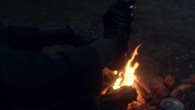 [Fire crackling] - Fear the Walking Dead