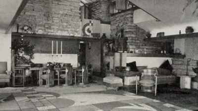 (fire crackling)
Using petrol, - Frank Lloyd Wright: The Man Who Built America