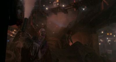 Fire in the hole - The Texas Chainsaw Massacre 2