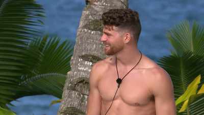 FIRST BOY OUT. - Love Island