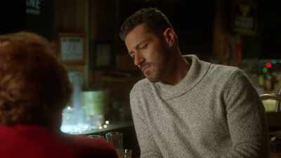 First her husband walks out,
then the accident. - A Country Christmas Harmony