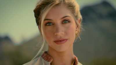 first of all,
she had your eyes. - The Legend of 5 Mile Cave