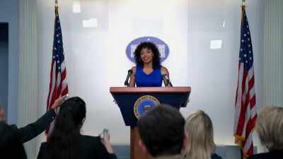 First off, let me start
by introducing myself. - Tyler Perry's The Oval