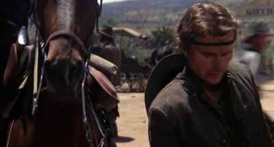 First one's on me, I'm buying. - Cattle Annie and Little Britches