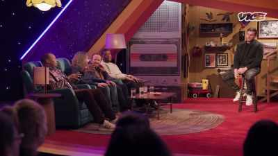 - First question--where did
they get the crack from? - Super Maximum Retro Show