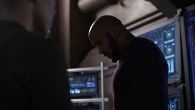 Fitz stays where he is. - Marvel's Agents of S.H.I.E.L.D.