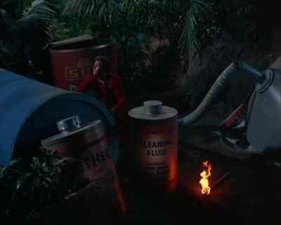[ Fitzhugh ]
This is the bottom
of the barrel-- a garbage dump. - Land of the Giants