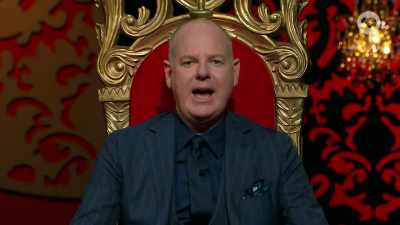 Five comedians are head to head - Taskmaster