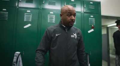 Five more games.
One, two, three, four, five. - Last Chance U: Basketball