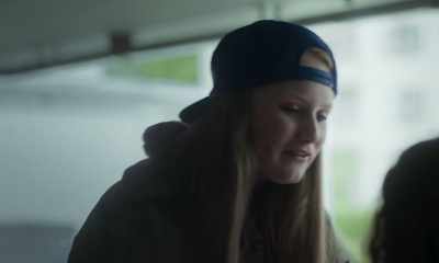 - Five weeks at home.
- Forget it. We'll party. - Needle Park Baby