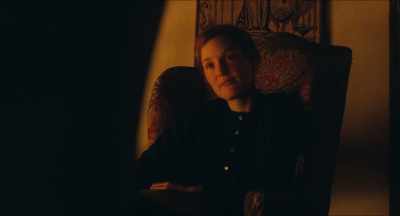 (flames crackling) - Phantom Thread