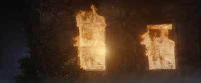 [flames roaring]
[glass shatters] - Fear the Invisible Man