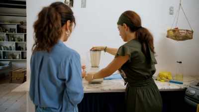 - Flavoring savory dishes
with vanilla - Eva Longoria: Searching for Mexico