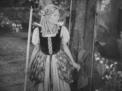 Fleecy, Curly! - Babes in Toyland