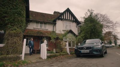 Fleur, I need you
to look something up for me - Midsomer Murders
