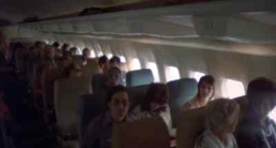 [Flight attendant]
Our flight time
to Los Angeles - Hell Up in Harlem