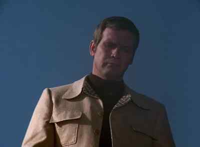 FLIGHT COM:
It looks good at NASA One. - The Six Million Dollar Man