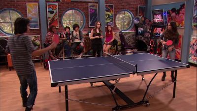 - ♪ FLIP OUT
FREAK OUT ♪ - Victorious