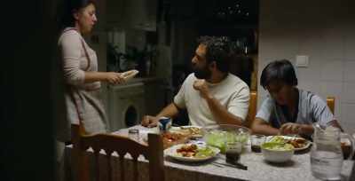 Flor, I swear I'll pop you!
Keep your mouth shut! - Carmen & Lola
