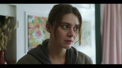 Flora got a text and
she raced up here. - The Killing Kind