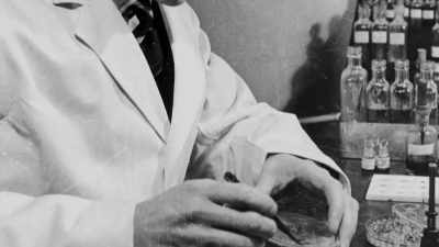 Florey recognised quickly
that you needed - Aussie Inventions That Changed The World