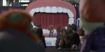 - FLOYD: Attention, Cavity Con...
- (GUITAR STRUMMING) - The Muppets Mayhem