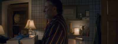 - Floyd, this is completely unnecessary.
- Ah, don't worry about it. - Big Gold Brick